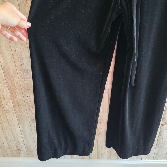 Vince Camuto Velvet Draped Neck Jumpsuit Wide Leg Full Length Black - Picture 4 of 13